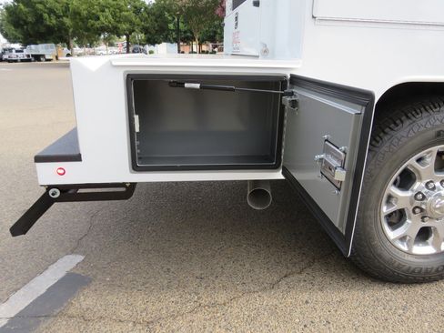 New 2022 RAM 3500 SLT w/ Quick Order Package 2YG SLT image 46