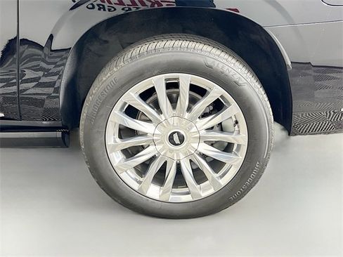 Used 2023 Cadillac Escalade ESV Premium Luxury w/ Performance Package image 40