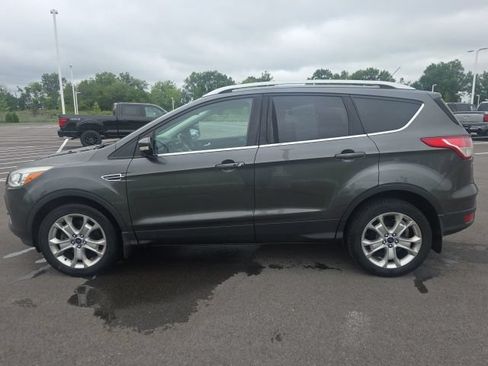 Used 2016 Ford Escape Titanium FWD image 16