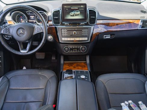 Used 2017 Mercedes-Benz GLS 550 4MATIC image 21
