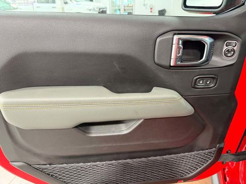 New 2025 Jeep Gladiator Mojave image 20