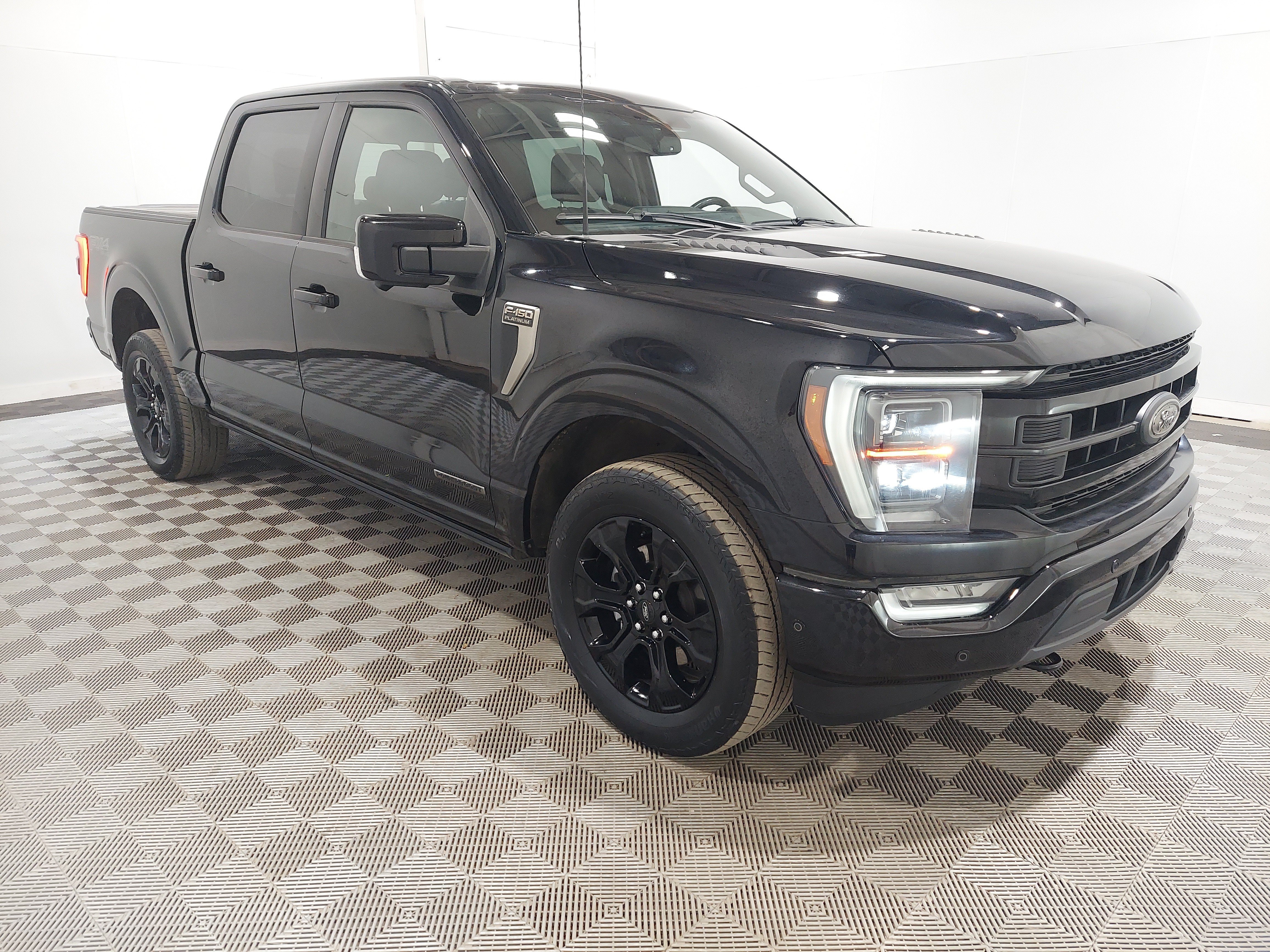 Used 2022 Ford F150 Platinum w/ Max Trailer Tow Package AWD/4WD image 4