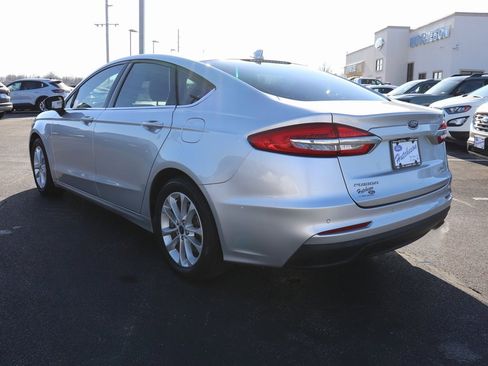 Used 2019 Ford Fusion SE image 6