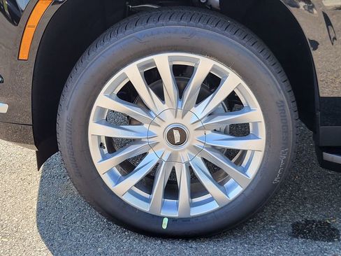 New 2025 Cadillac Escalade Luxury image 7