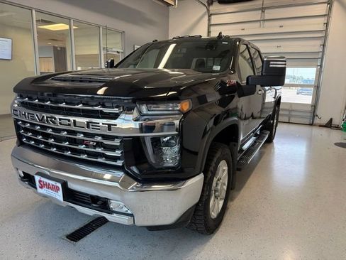 Used 2022 Chevrolet Silverado 3500 LTZ AWD/4WD image 4