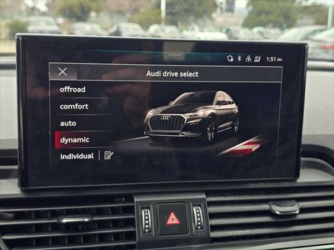 Used 2023 Audi SQ5 Premium Plus w/ Premium Plus Package image 30