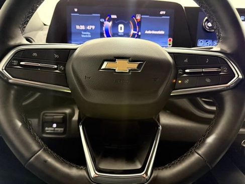 Used 2025 Chevrolet Silverado EV LT image 42