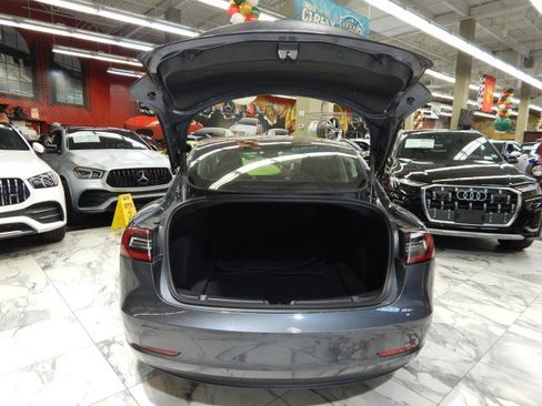 Used 2023 Tesla Model 3 Performance image 7