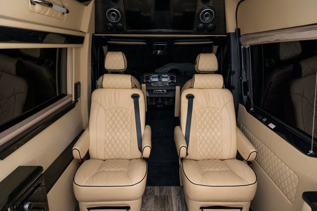Used 2021 Mercedes-Benz Sprinter 3500 image 14