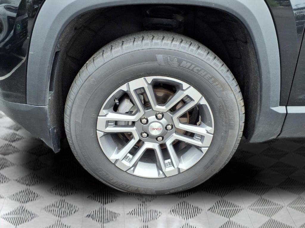 Certified 2025 GMC Terrain Elevation AWD/4WD image 10