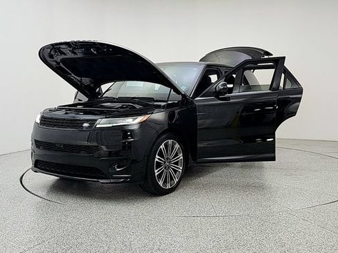Certified 2024 Land Rover Range Rover Sport Dynamic SE AWD/4WD image 9