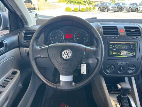 Used 2008 Volkswagen Jetta SE FWD image 8