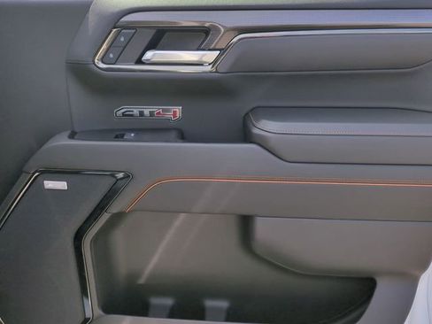 Used 2025 GMC Sierra 1500 AT4 w/ AT4 Premium Package image 39