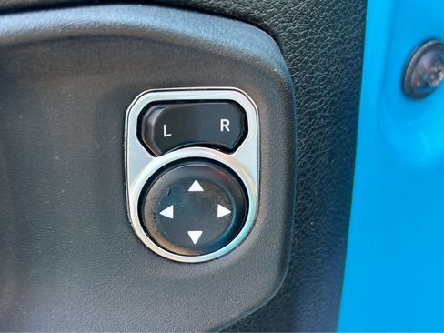 Used 2021 Jeep Wrangler Sport S image 17