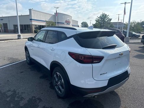 Used 2023 Chevrolet Blazer LT w/ Convenience Package FWD image 4
