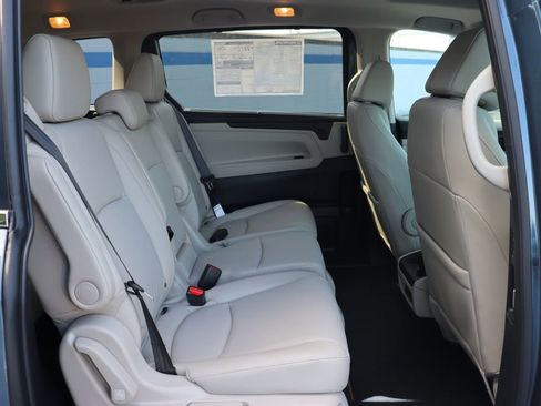 Used 2026 Honda Odyssey EX-L image 14