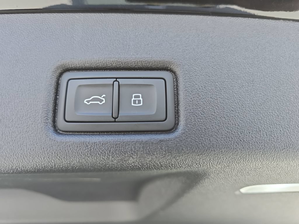 Certified 2025 Audi Q5 Premium w/ Premium Plus AWD/4WD image 25