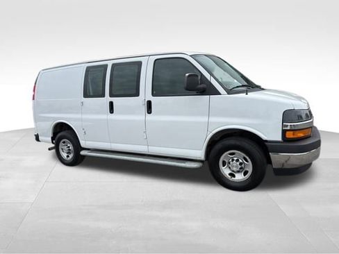 Used 2024 Chevrolet Express 2500 w/ Driver Convenience Package image 21