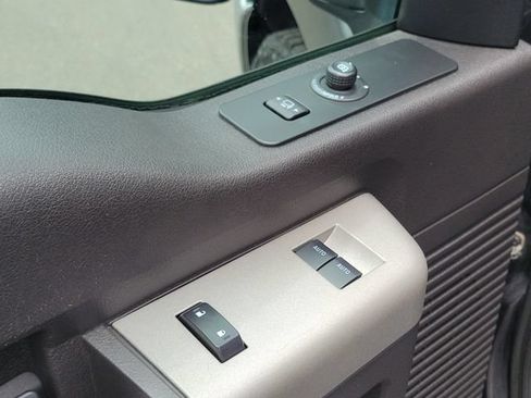 Used 2016 Ford F250 Lariat RWD image 14