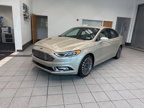 Used 2018 Ford Fusion Titanium image 8