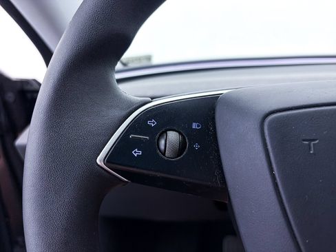 Used 2024 Tesla Model 3 Standard Range RWD image 28