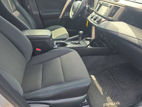 Used 2015 Toyota RAV4 LE AWD/4WD image 21