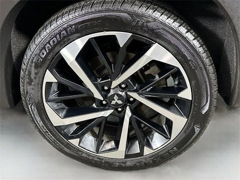 Used 2023 Mitsubishi Outlander SEL image 30