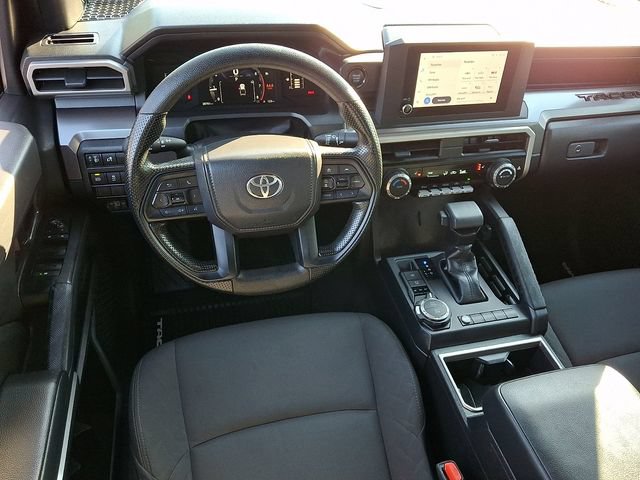 Used 2025 Toyota Tacoma SR5 AWD/4WD image 2