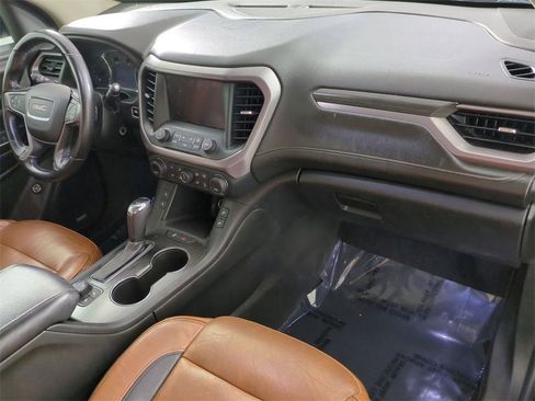 Certified 2018 GMC Acadia SLT image 29