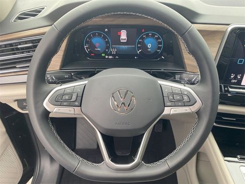 New 2026 Volkswagen Atlas SE image 19