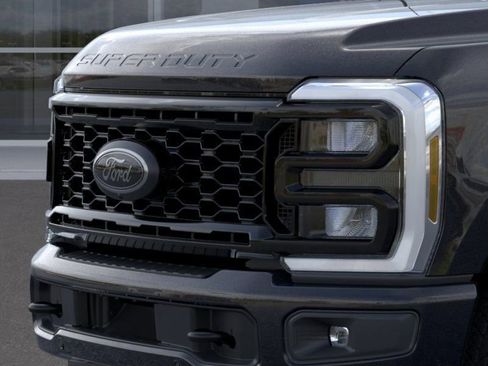 New 2026 Ford F250 Lariat w/ Black Appearance Package image 16
