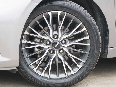 Certified 2023 Kia Forte GT-Line w/ GT-Line Technology Package FWD image 2