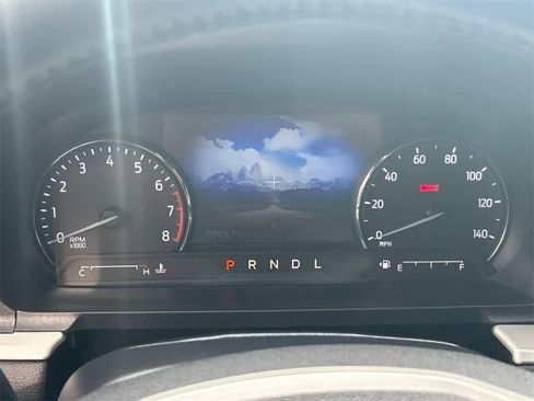 Used 2022 Ford Explorer XLT w/ Equipment Group 202A image 14