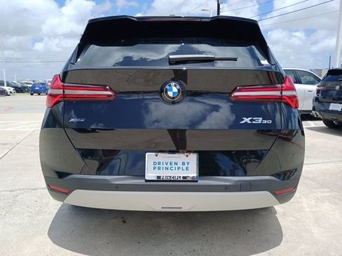 New 2025 BMW X3 xDrive30i w/ Premium Package AWD/4WD image 8