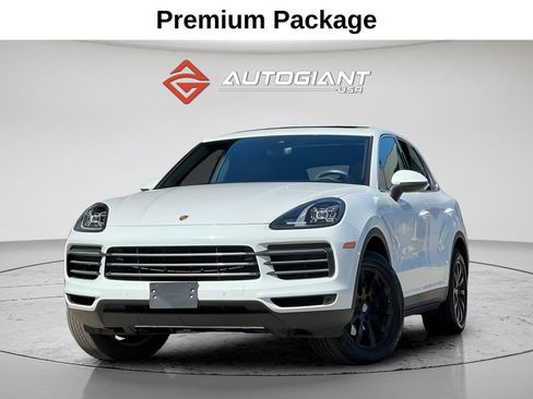 Used 2020 Porsche Cayenne image 1