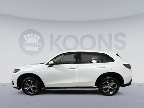Used 2023 Honda HR-V EX-L image 2