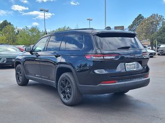 Used 2024 Jeep Grand Cherokee L Laredo AWD/4WD video 5