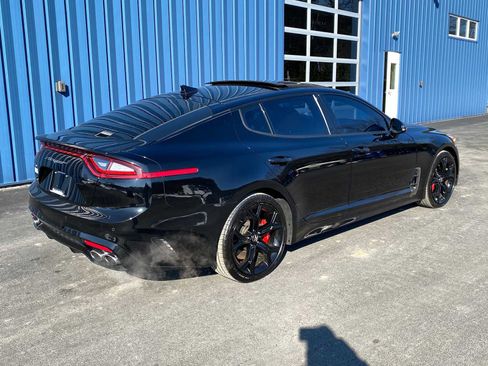 Used 2019 Kia Stinger GT2 image 4