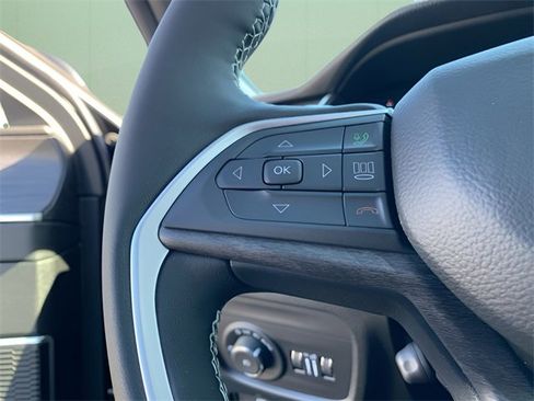 New 2025 Jeep Grand Cherokee Limited w/ Luxury Tech Group II image 21