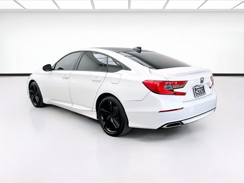 Used 2018 Honda Accord Sport image 6