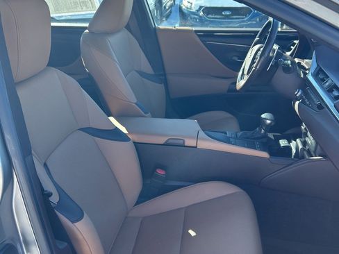 Used 2021 Lexus ES 350 w/ Premium Package image 12