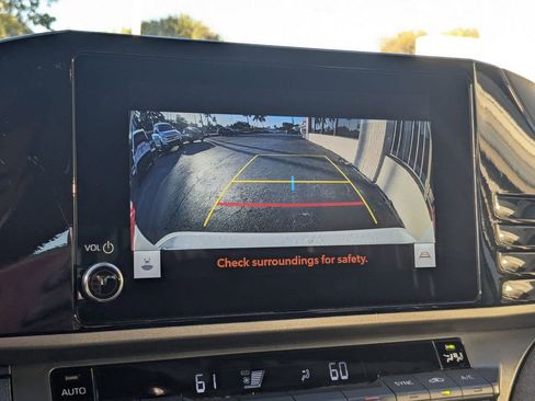 Used 2025 Toyota Camry LE image 17