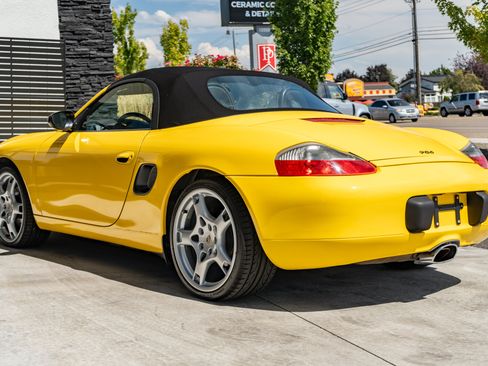 Used 1998 Porsche Boxster RWD image 12