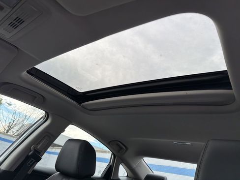 Used 2018 Honda Civic EX-L image 11