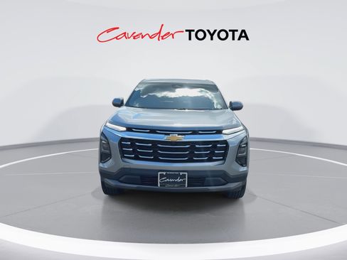 Used 2026 Chevrolet Equinox LT FWD image 3
