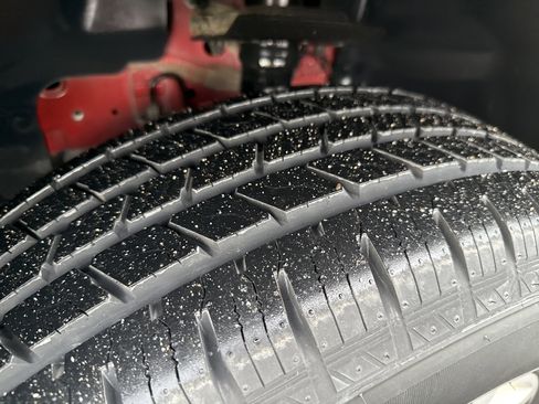 Used 2017 Jeep Cherokee Trailhawk w/ Comfort/Convenience Group image 28