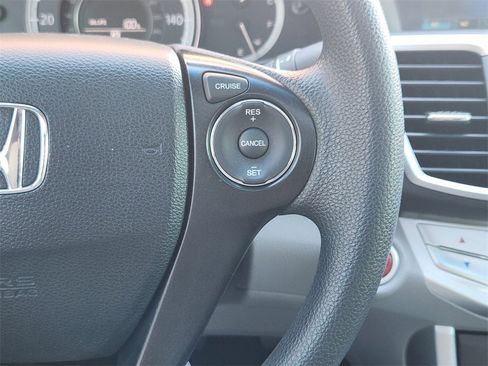 Used 2015 Honda Accord EX image 29