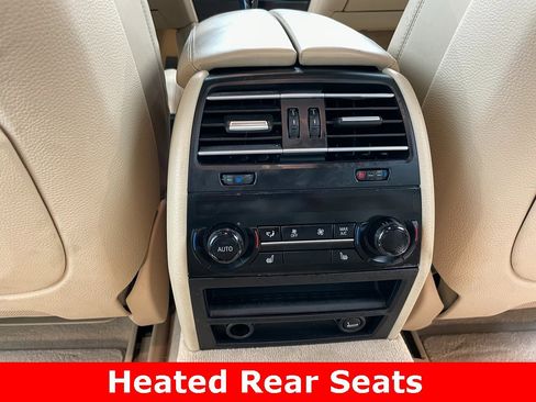 Used 2015 BMW 750Li xDrive image 12