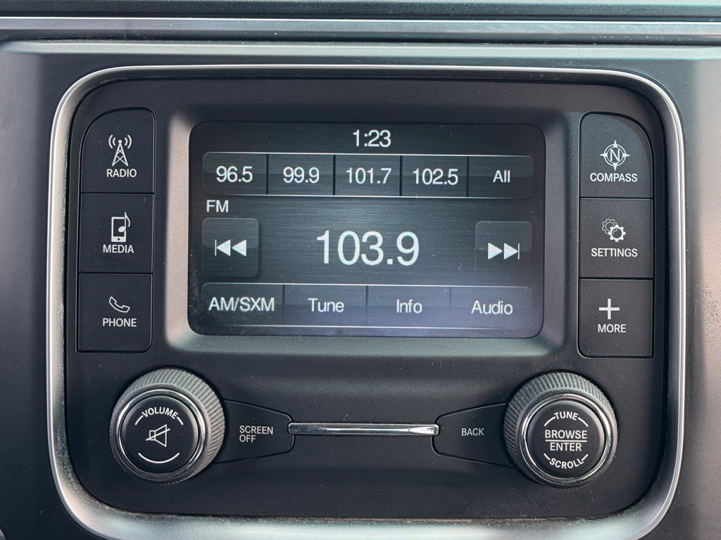 Used 2017 RAM 1500 Classic SLT AWD/4WD image 10