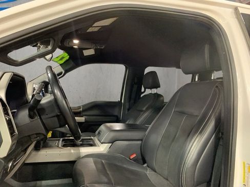 Used 2022 Ford F250 Lariat w/ Chrome Package image 10